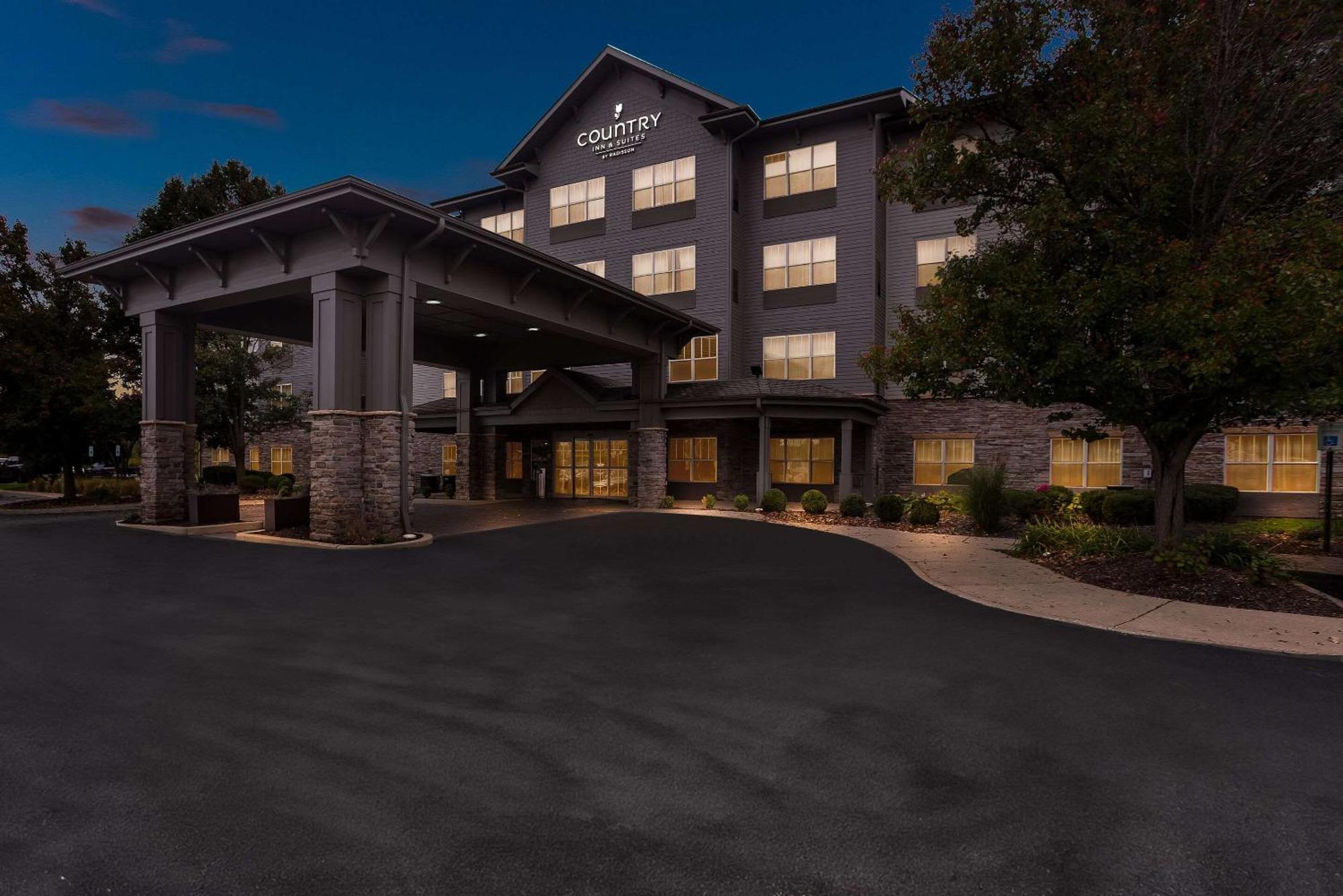 Country Inn & Suites By Radisson, Portage, In Экстерьер фото